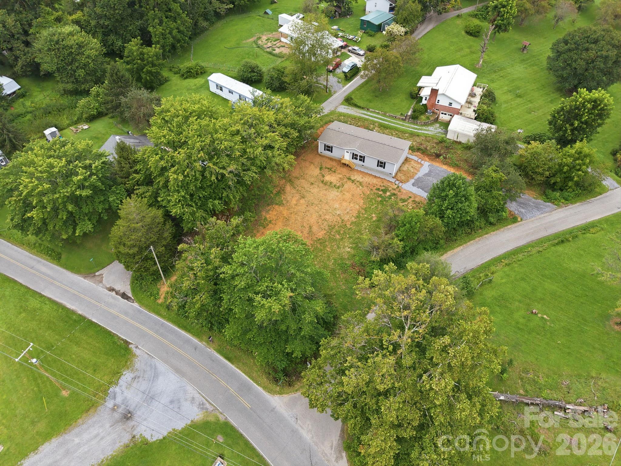25 Caldwell Road — Waynesville