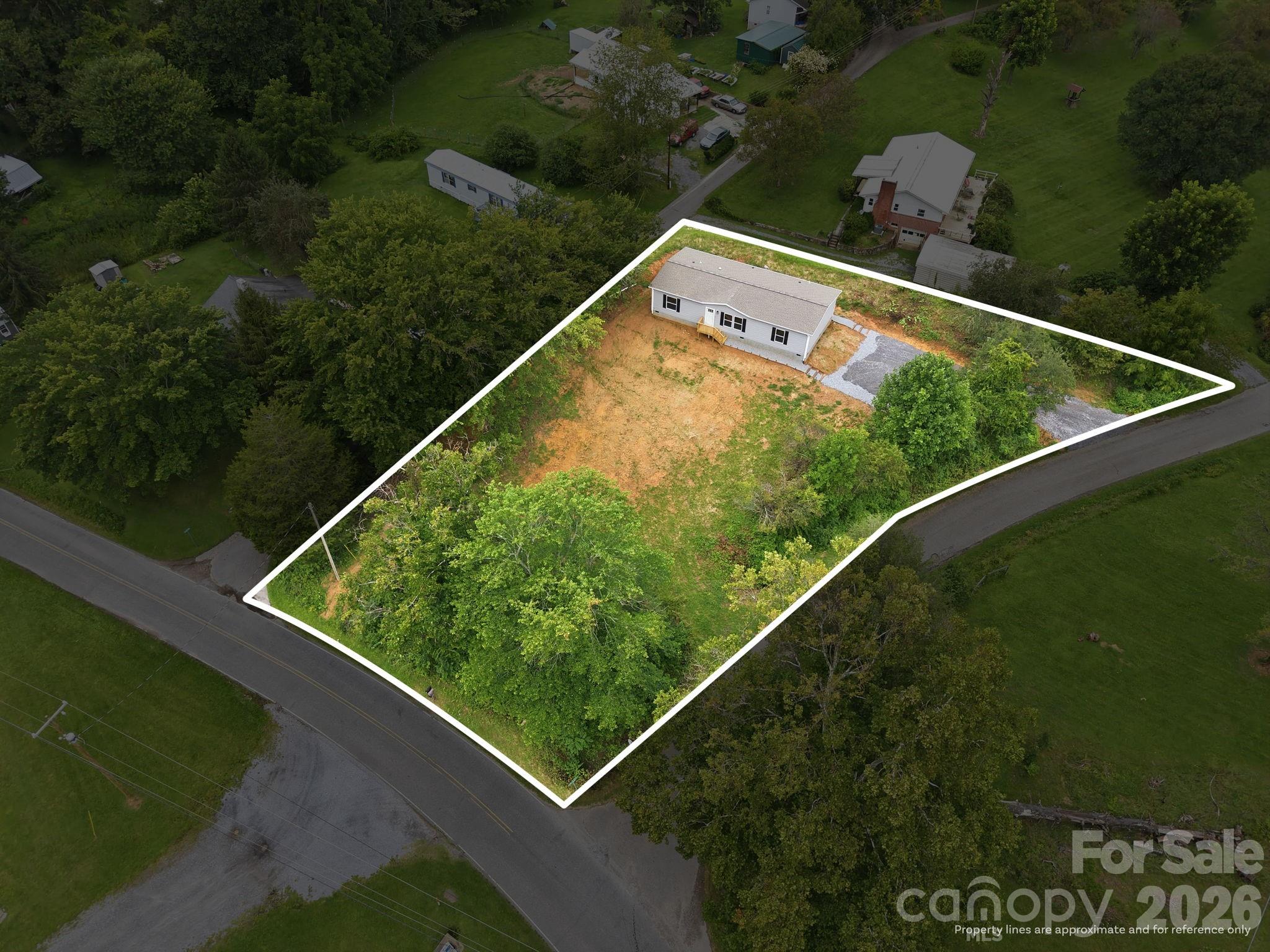 25 Caldwell Road — Waynesville