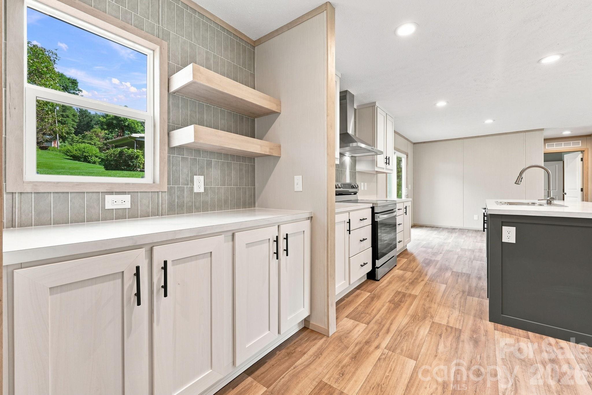 25 Caldwell Road — Waynesville