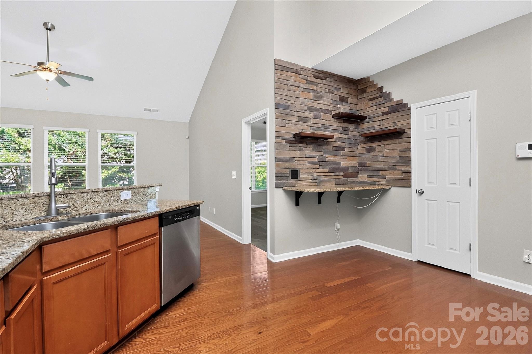 1577 Bay Meadows Avenue NW — Concord