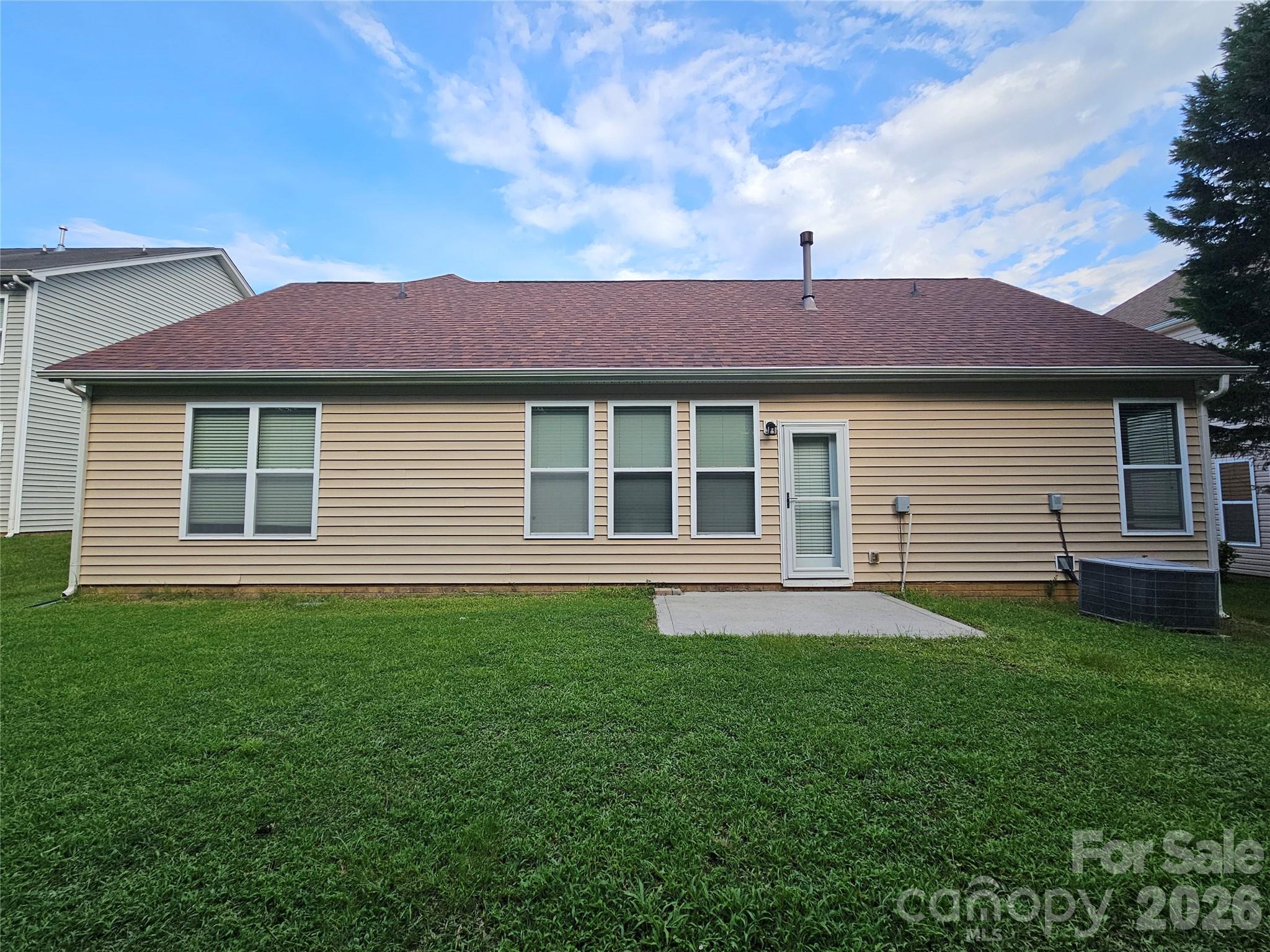 1577 Bay Meadows Avenue NW — Concord