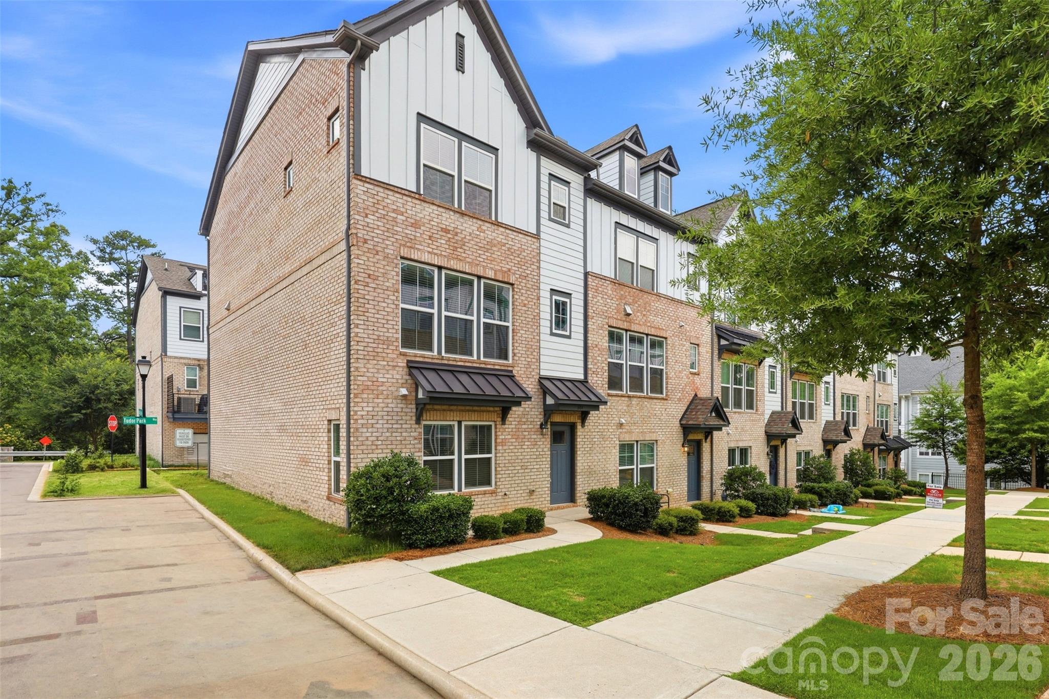 604 Tudor Park Way — Charlotte