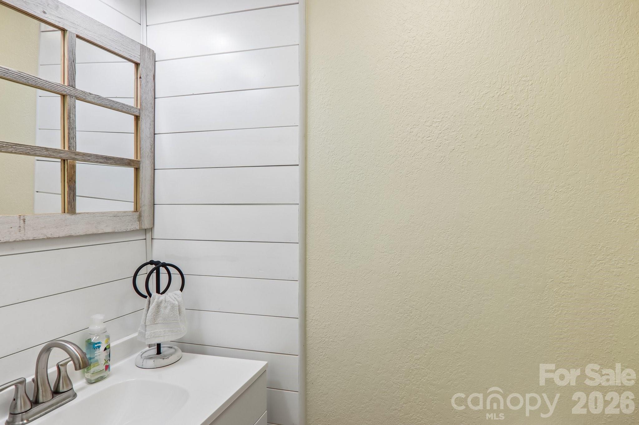 70 Ninevah Road — Waynesville