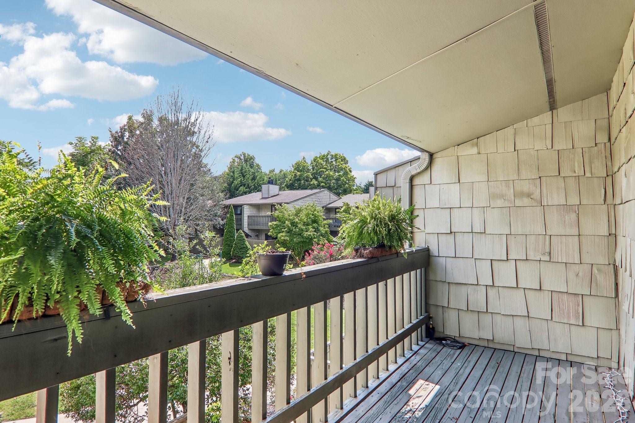 70 Ninevah Road — Waynesville