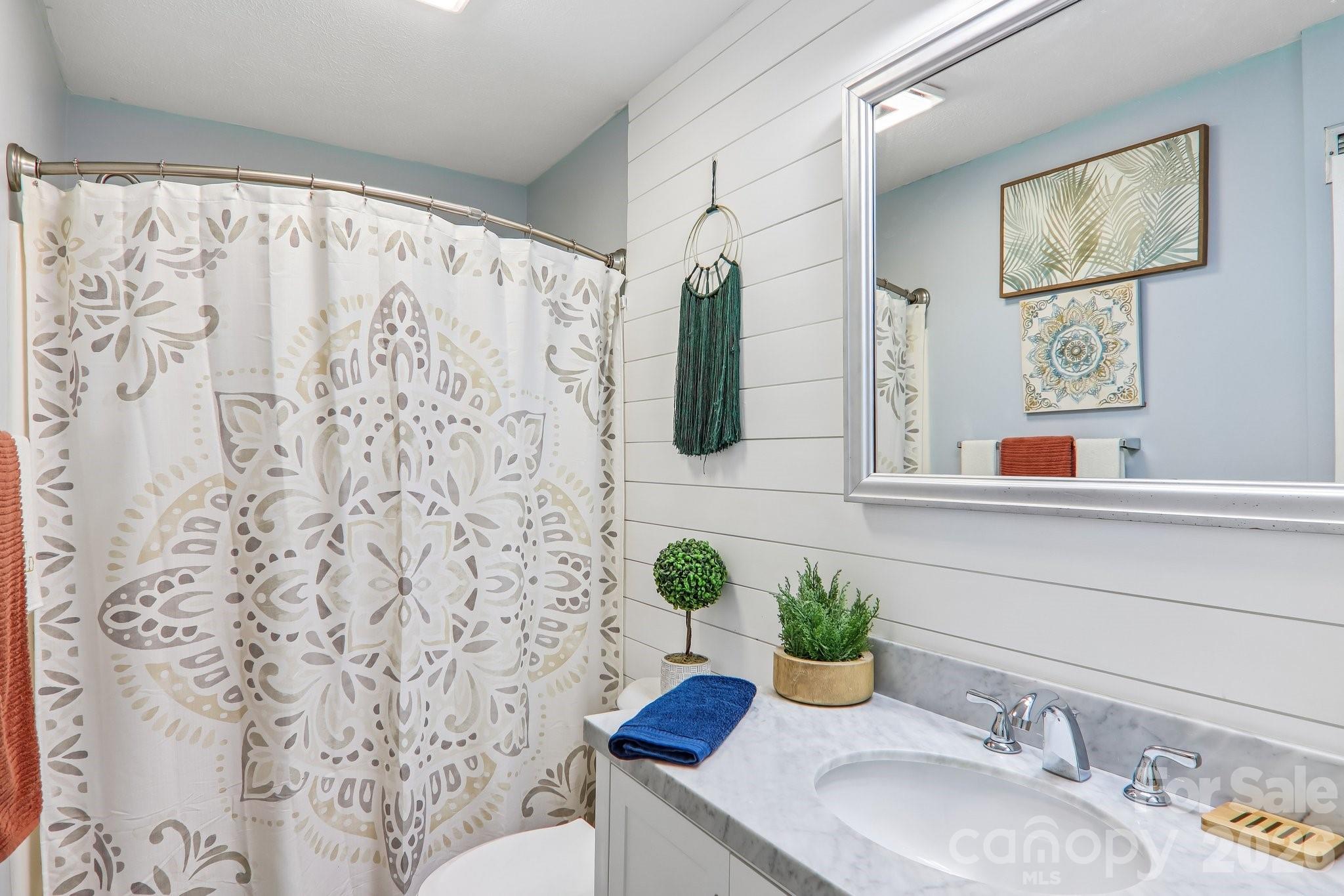 70 Ninevah Road — Waynesville