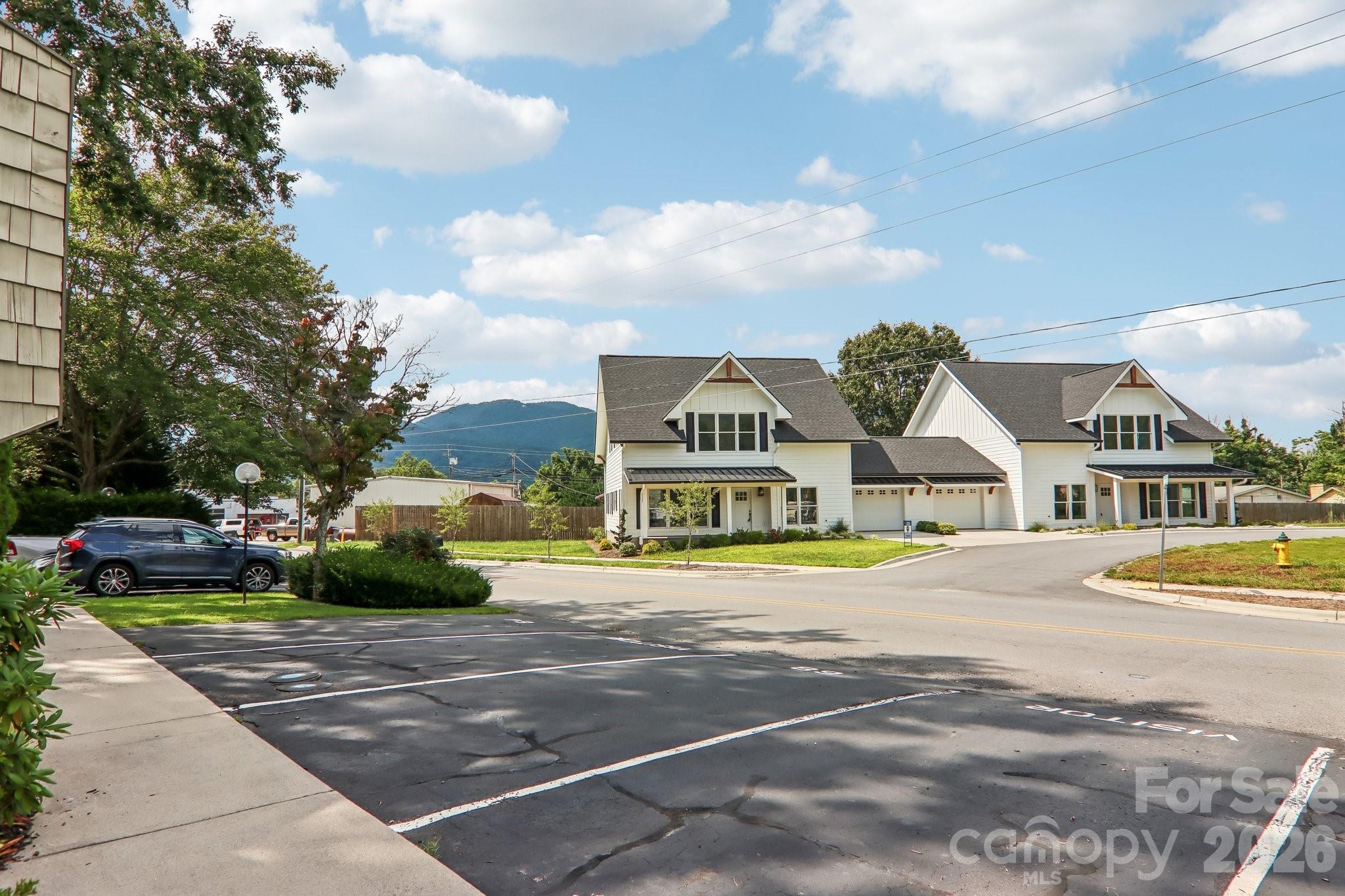 70 Ninevah Road — Waynesville