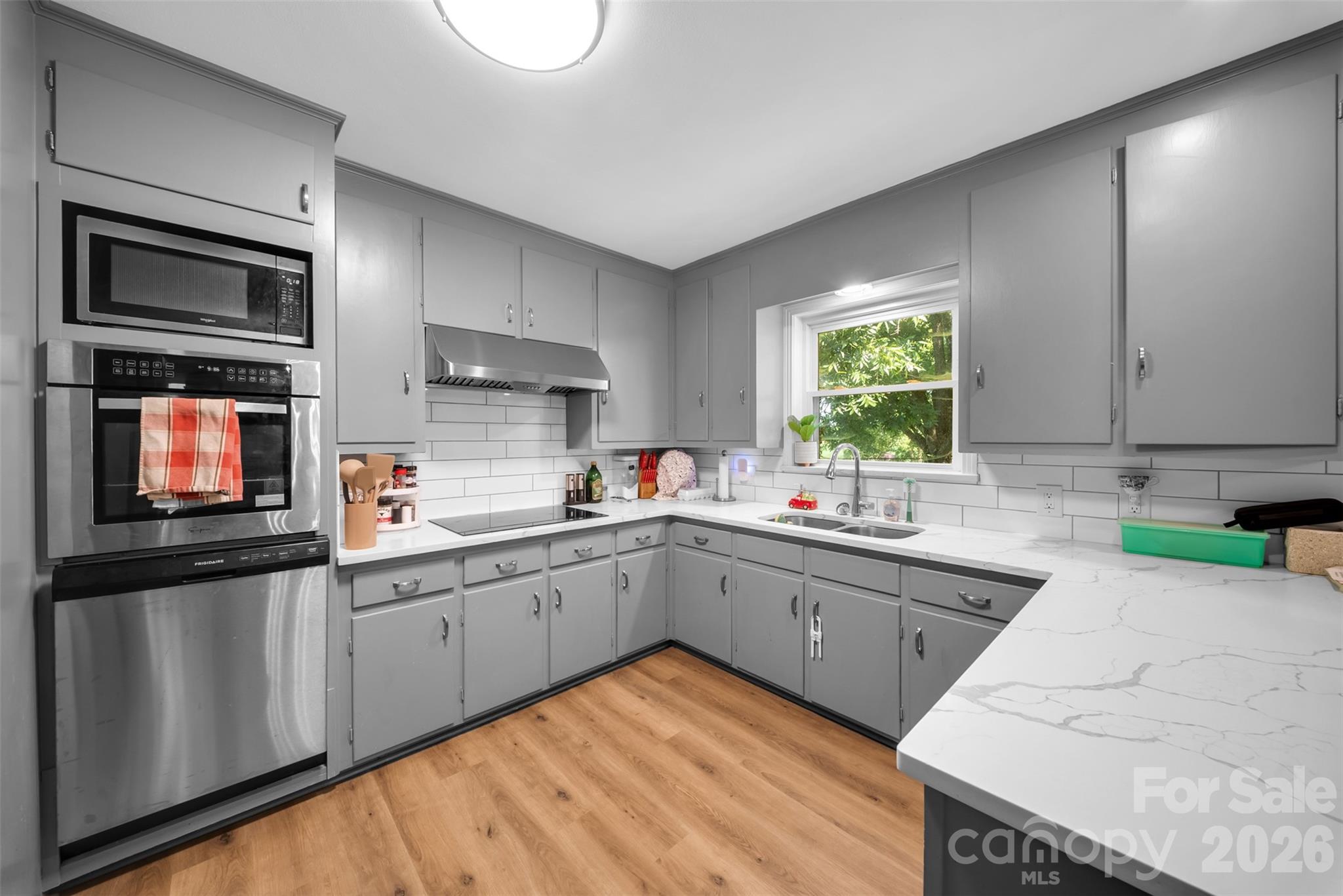 37631 Saw Mill Road — New London