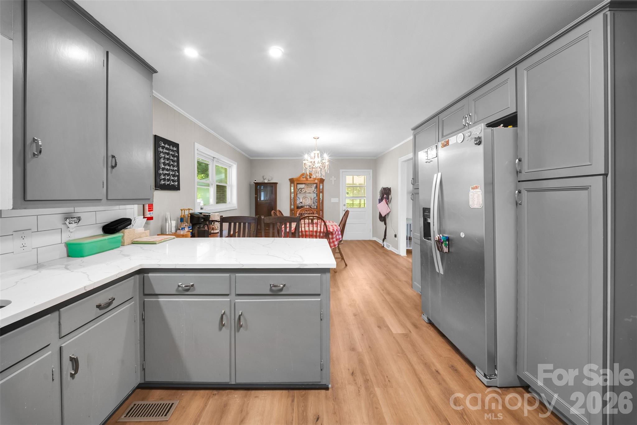 37631 Saw Mill Road — New London