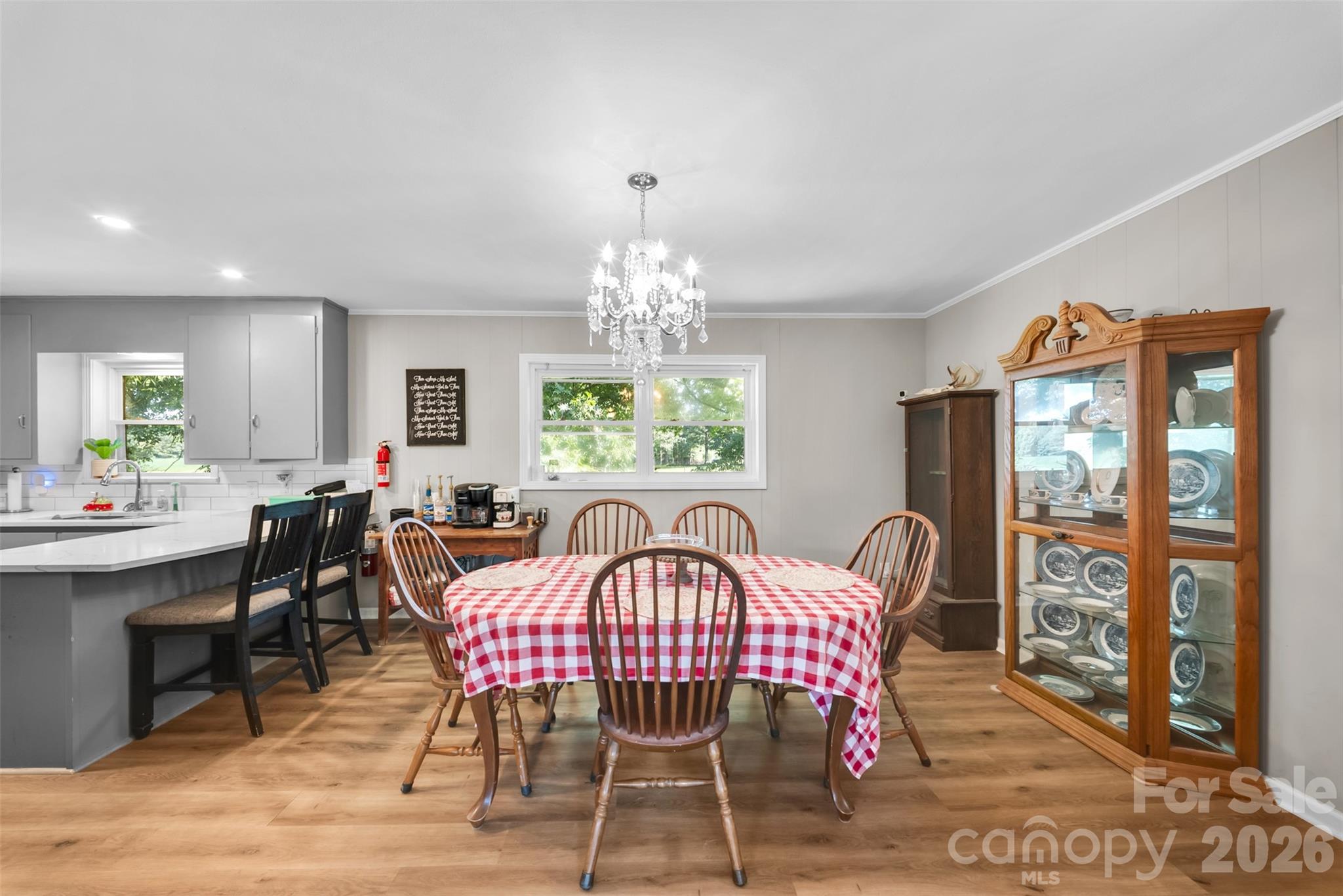 37631 Saw Mill Road — New London