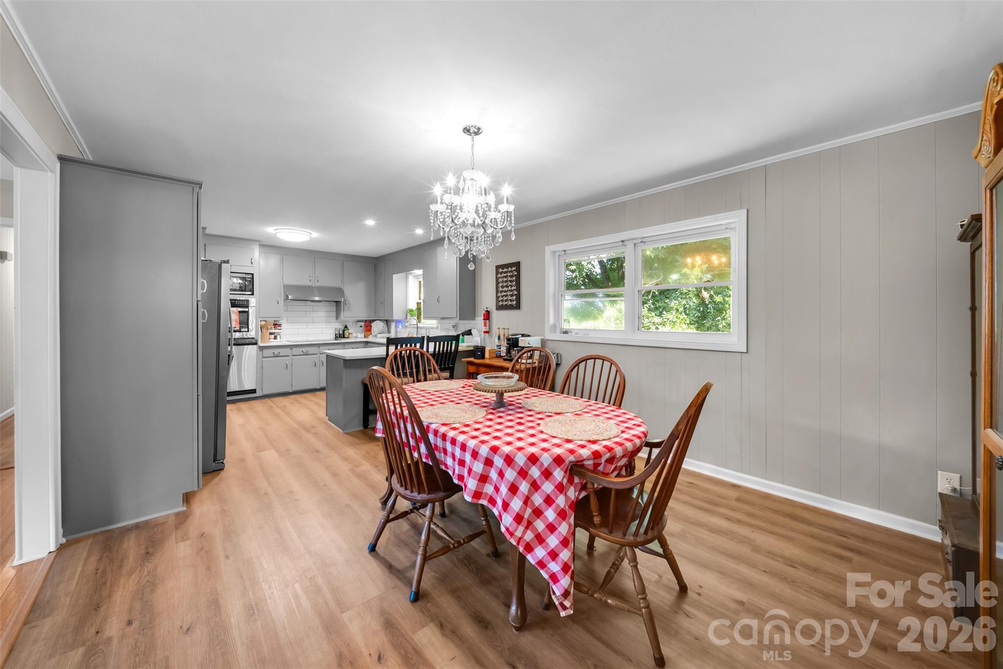 37631 Saw Mill Road — New London