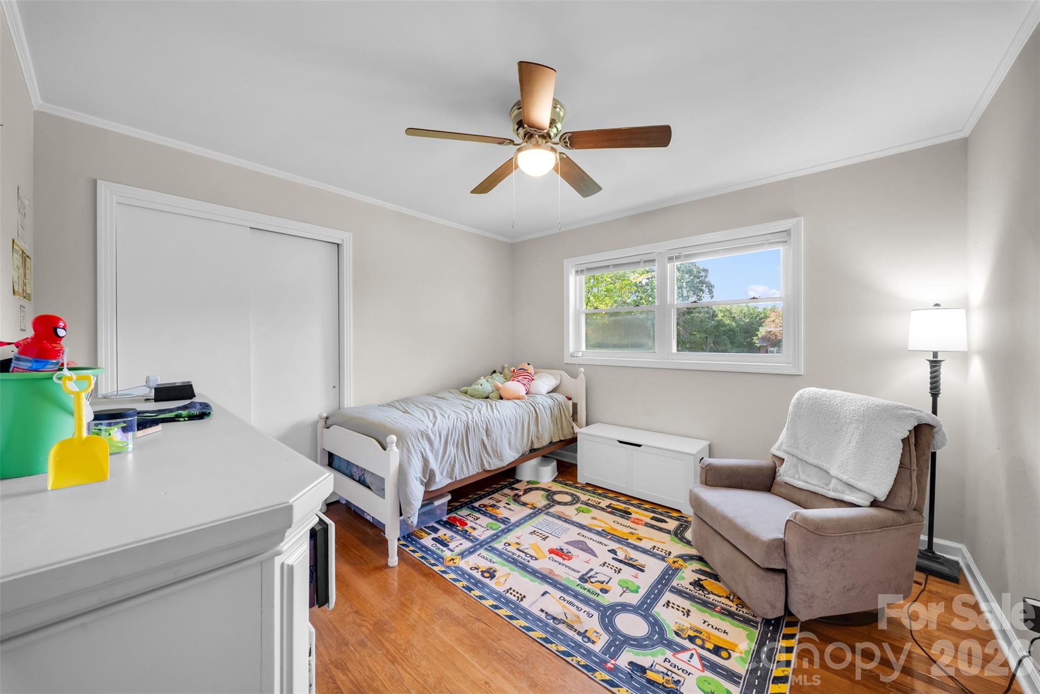 37631 Saw Mill Road — New London