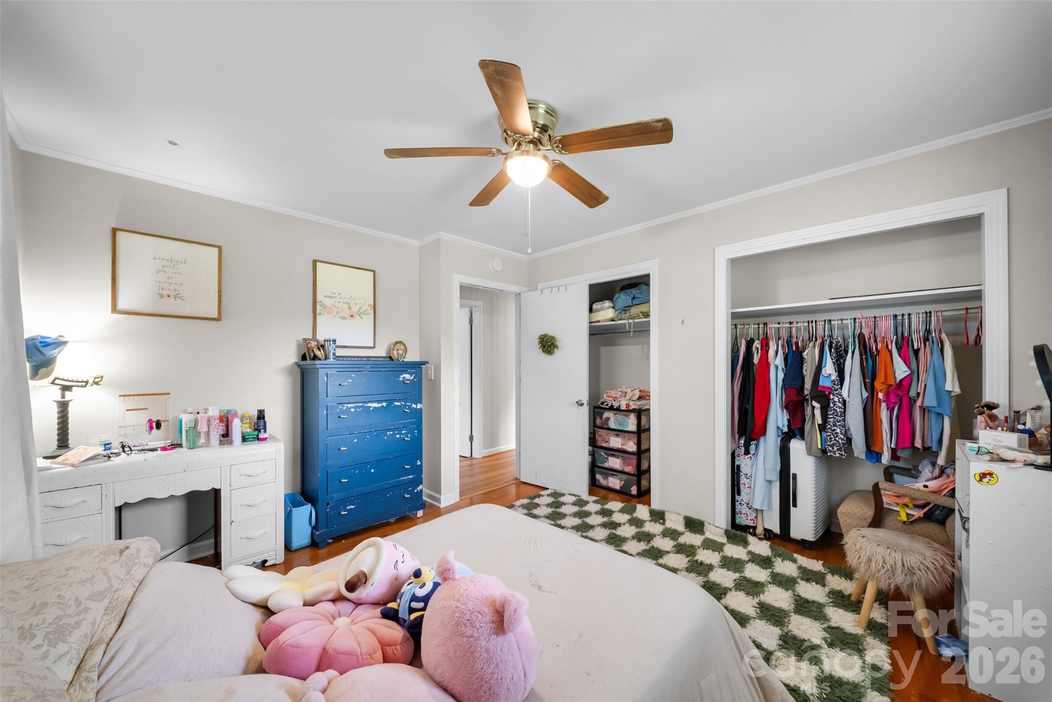 37631 Saw Mill Road — New London
