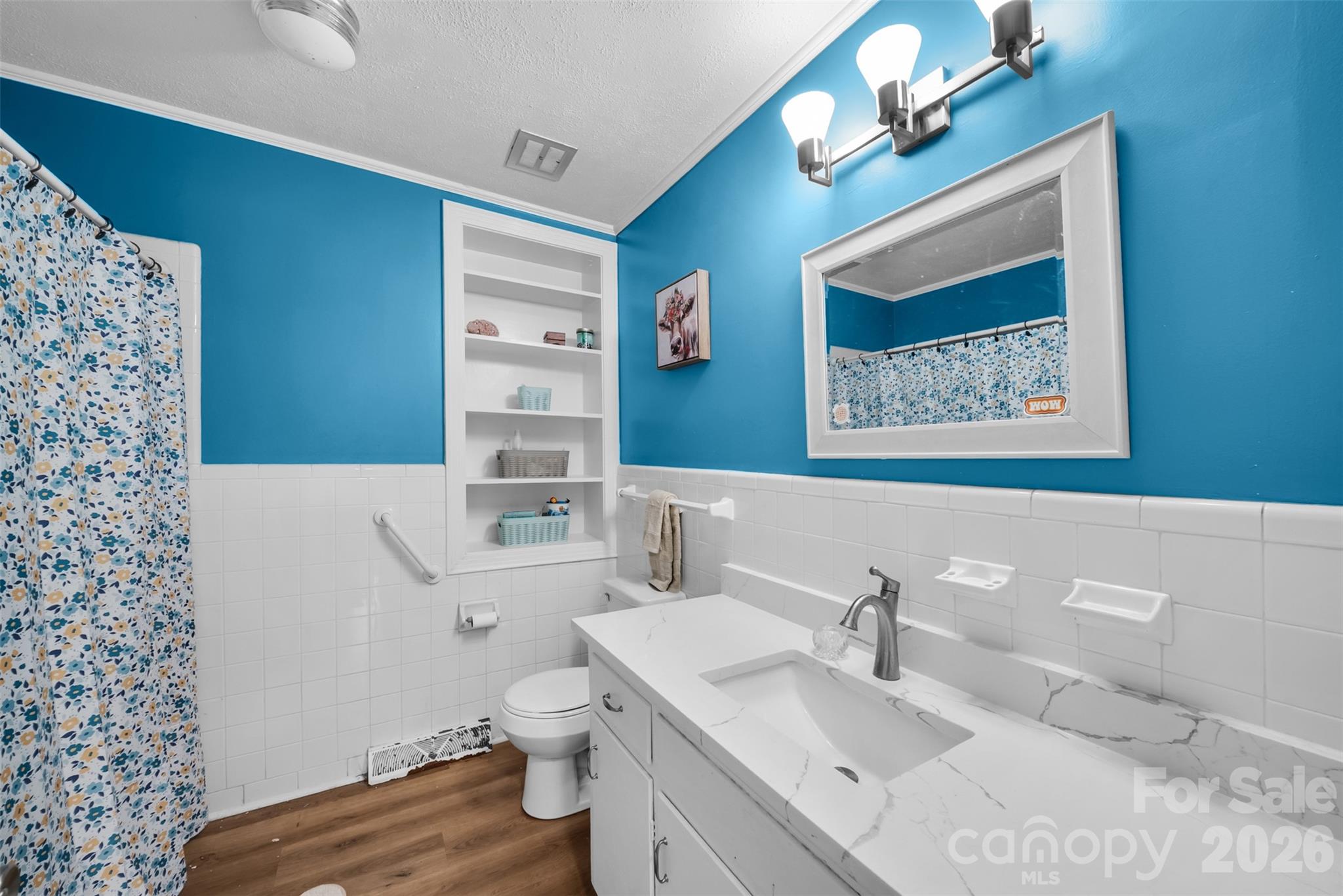 37631 Saw Mill Road — New London
