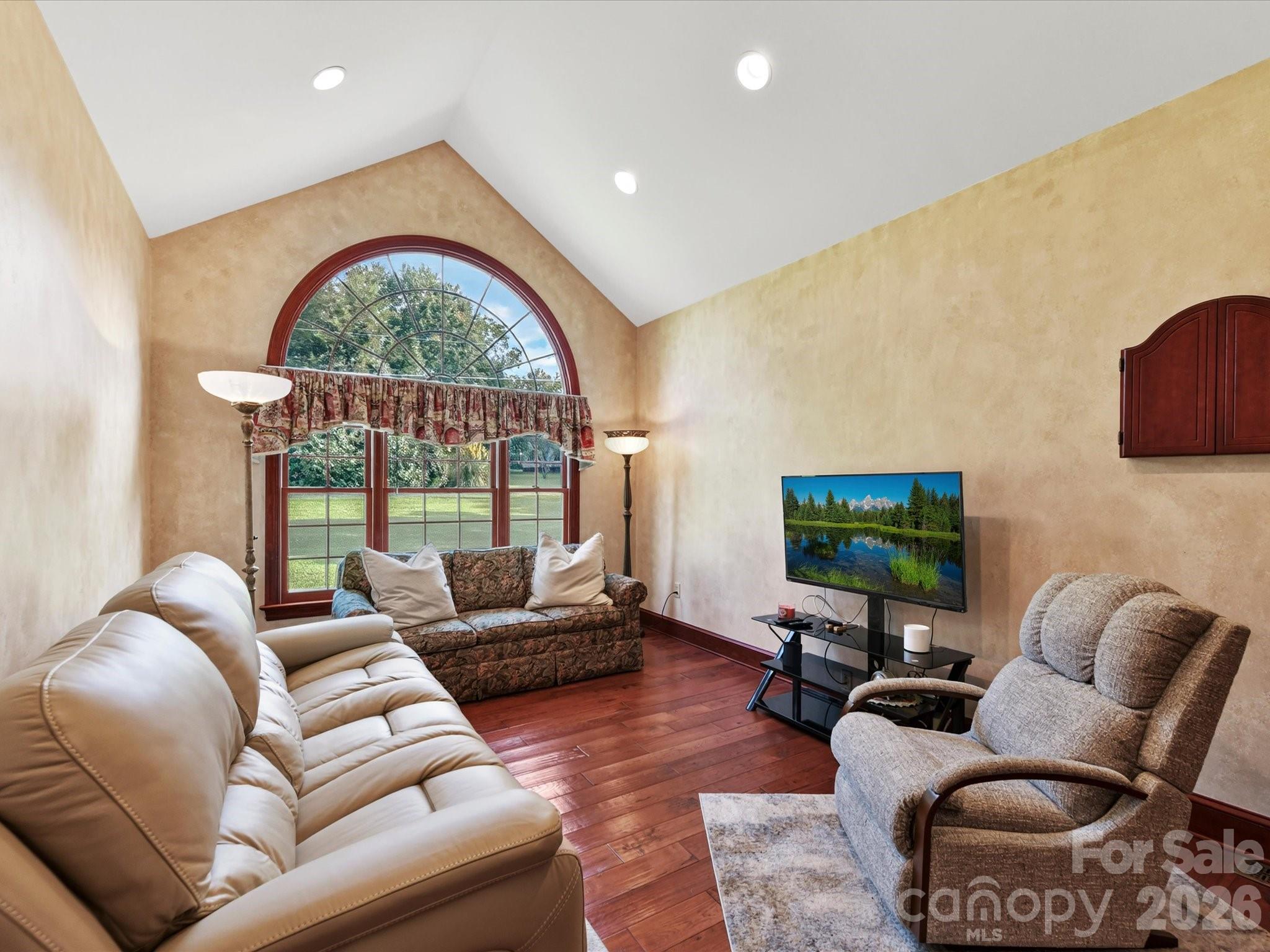 279 James Road — Oakboro