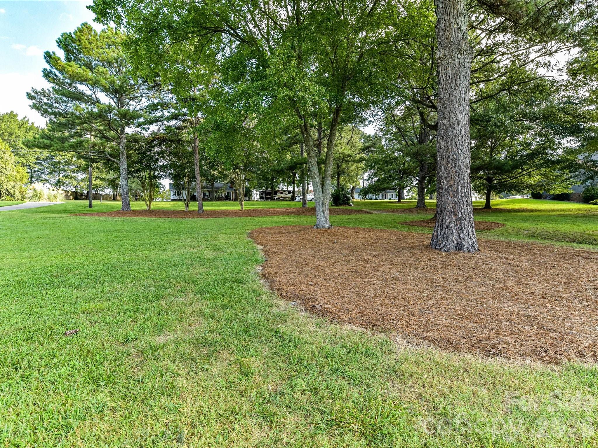 279 James Road — Oakboro