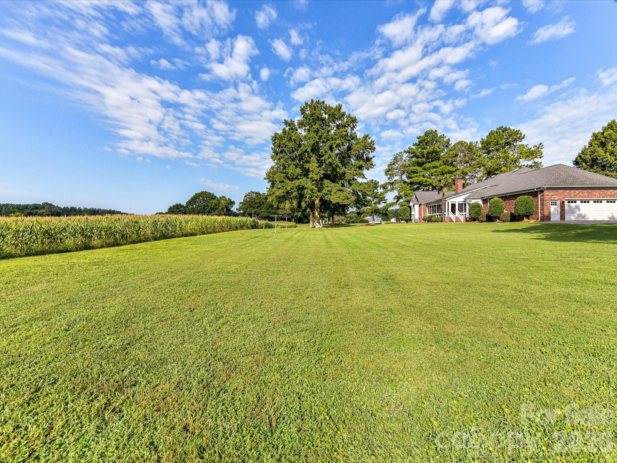 279 James Road — Oakboro