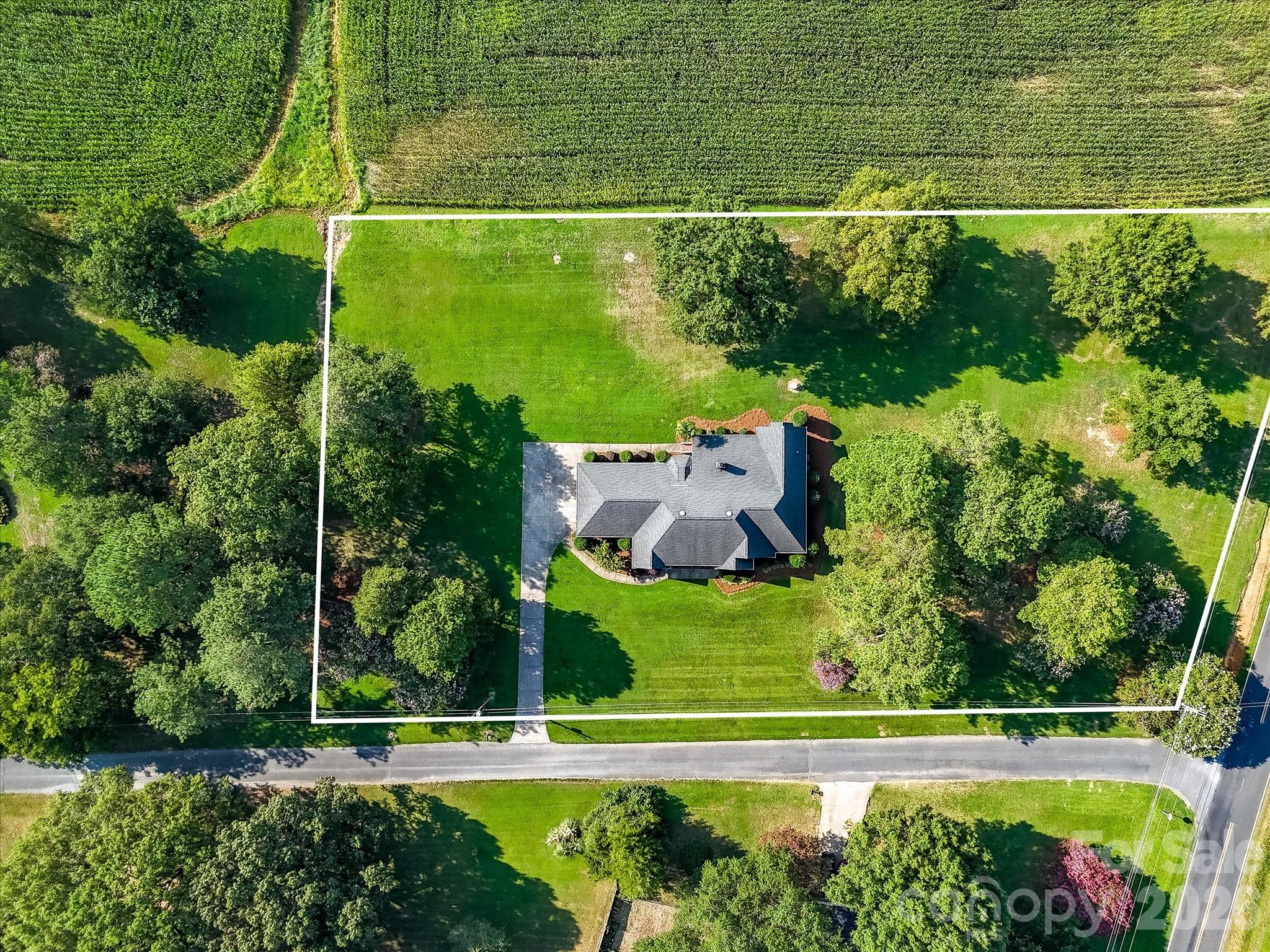 279 James Road — Oakboro