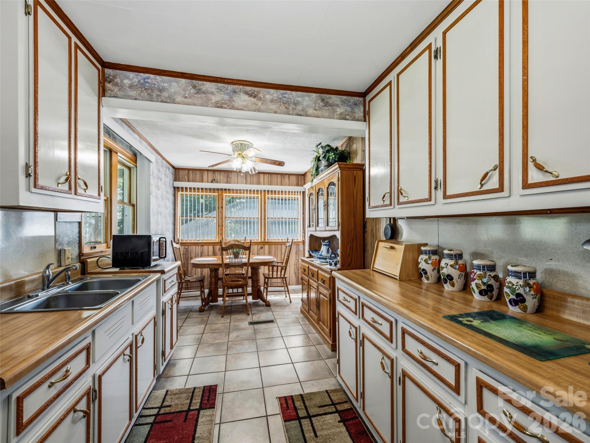 53 Salem Road — Weaverville