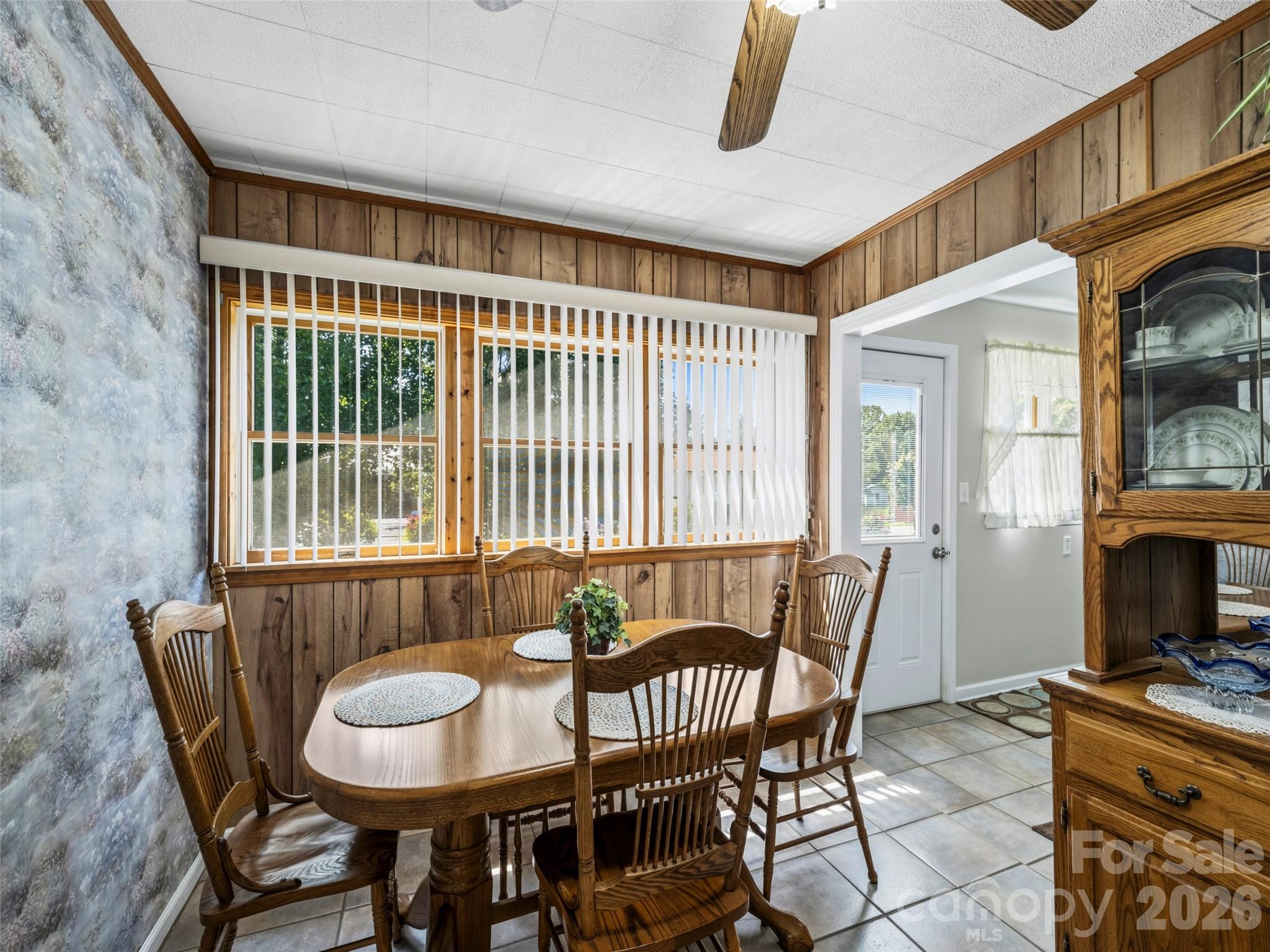 53 Salem Road — Weaverville