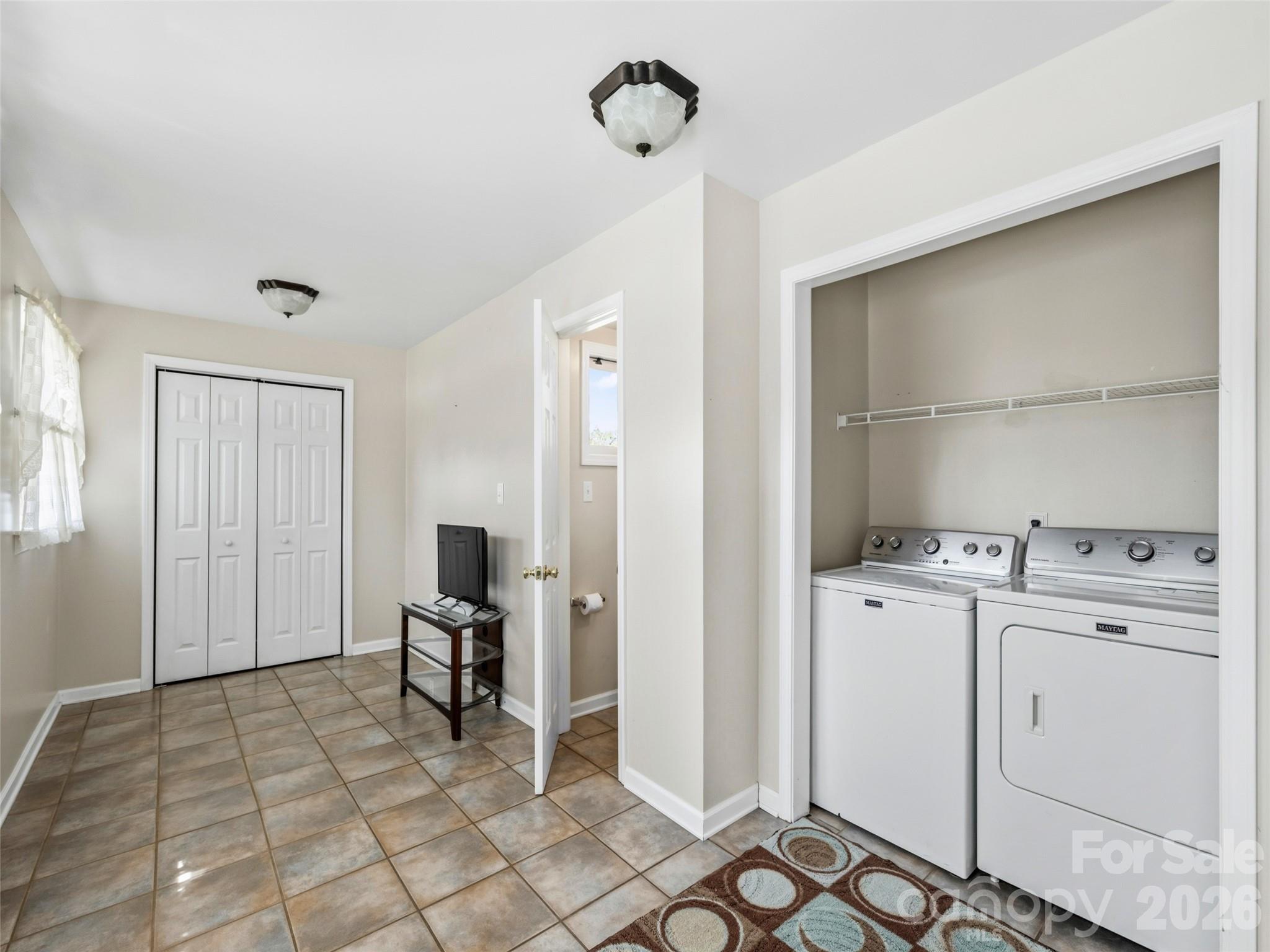 53 Salem Road — Weaverville