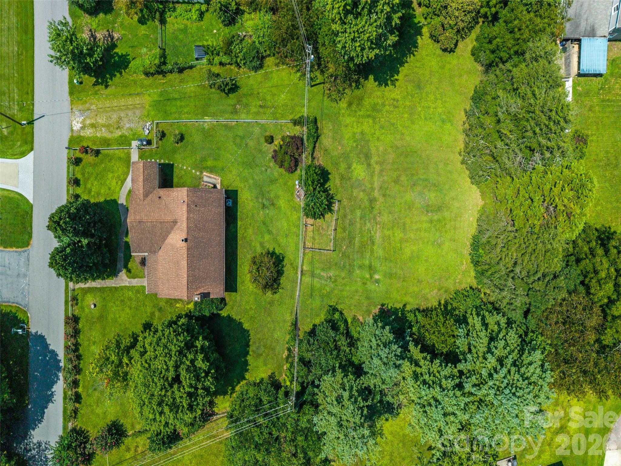53 Salem Road — Weaverville