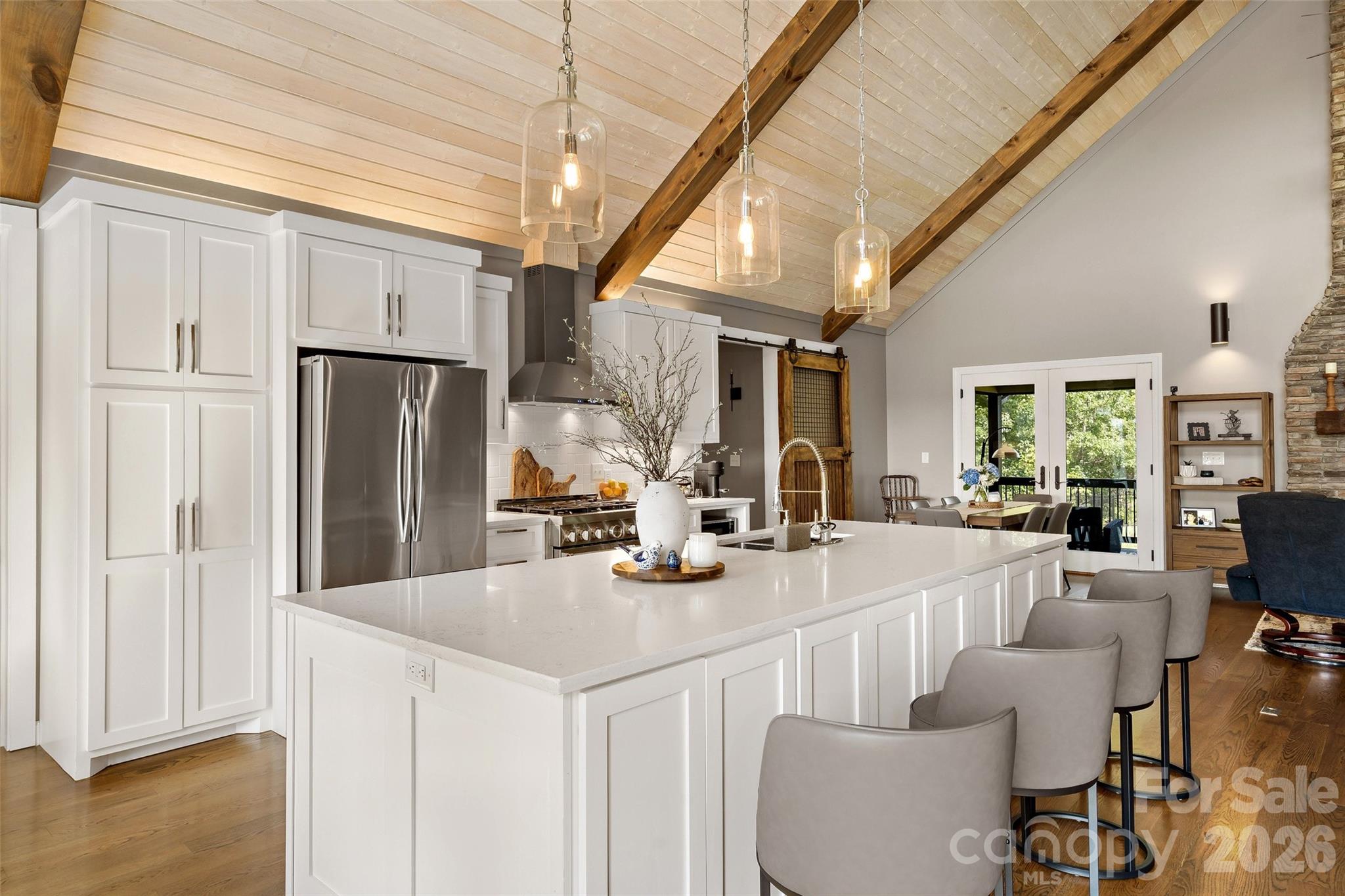 6521 Lake James Road — Marion