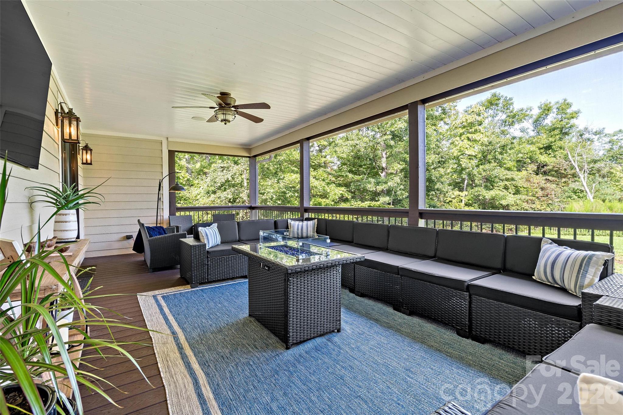 6521 Lake James Road — Marion