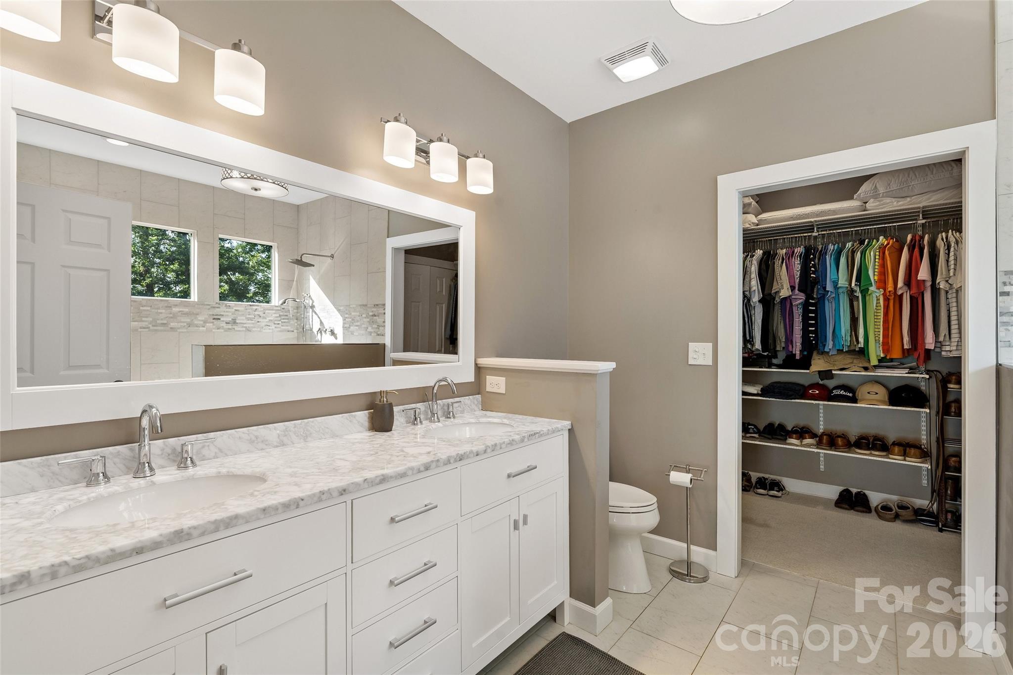 6521 Lake James Road — Marion