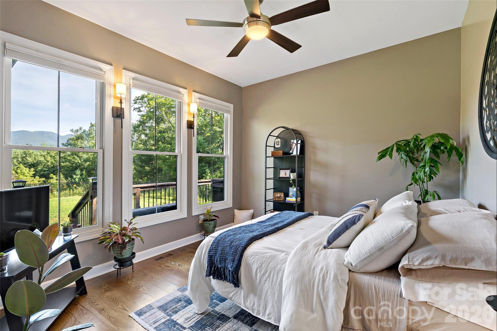 6521 Lake James Road — Marion