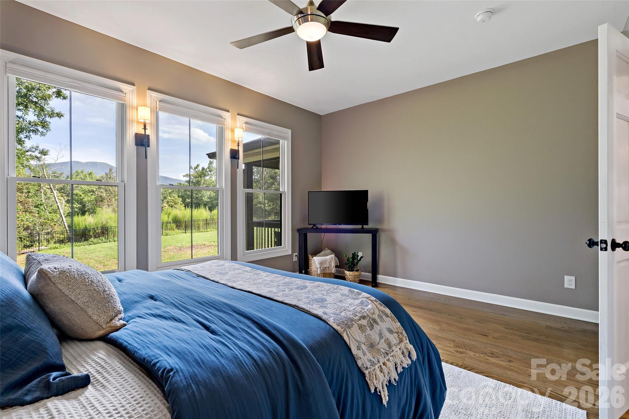 6521 Lake James Road — Marion