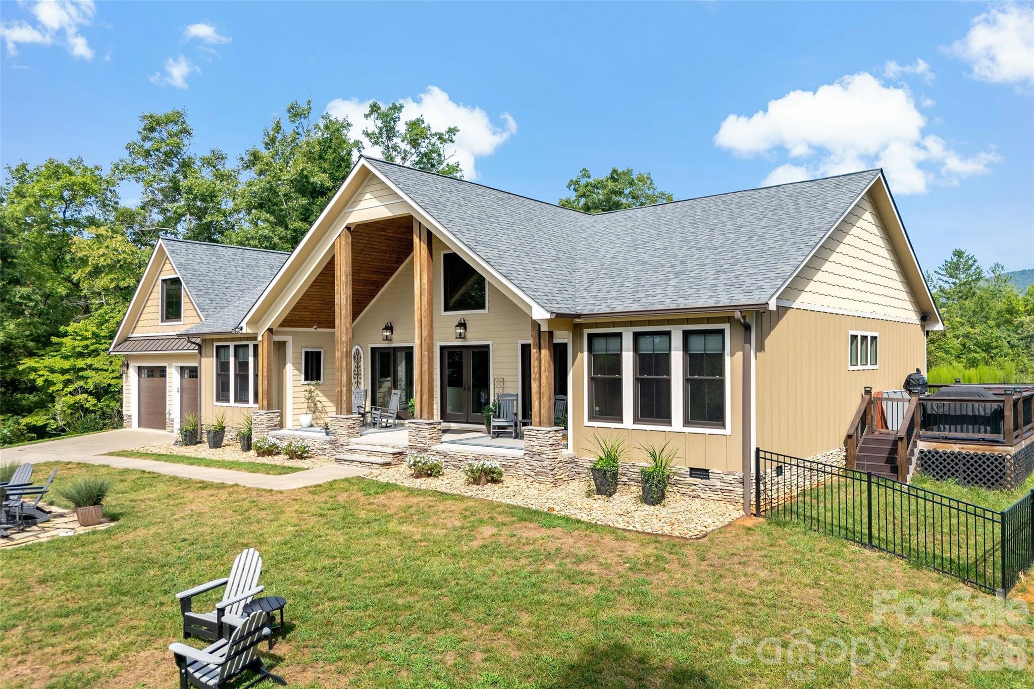 6521 Lake James Road — Marion