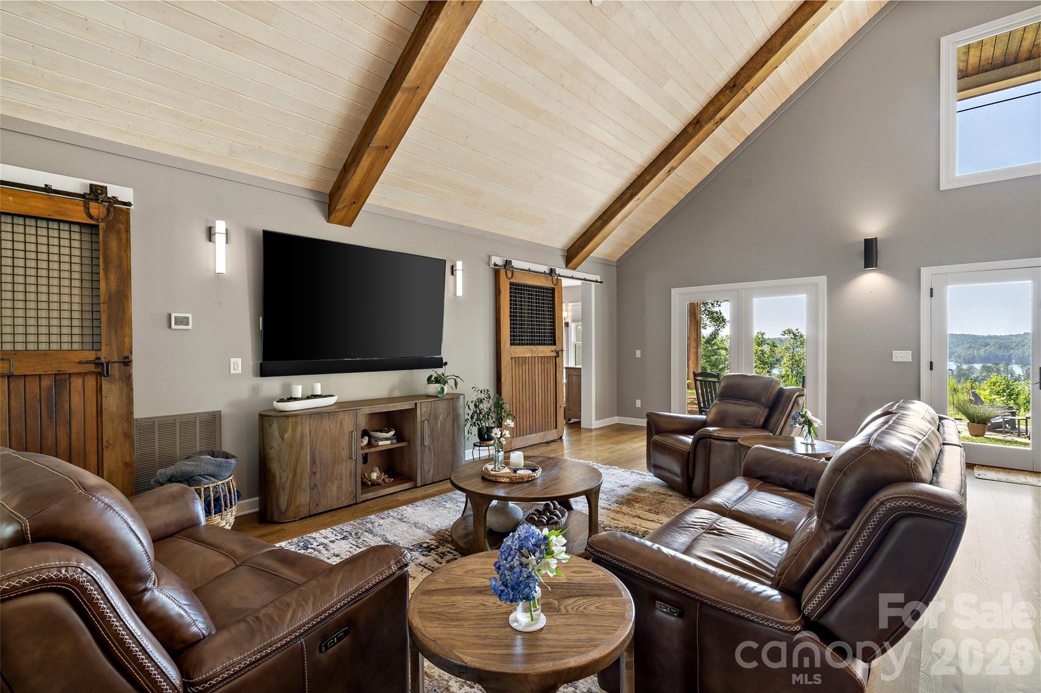 6521 Lake James Road — Marion