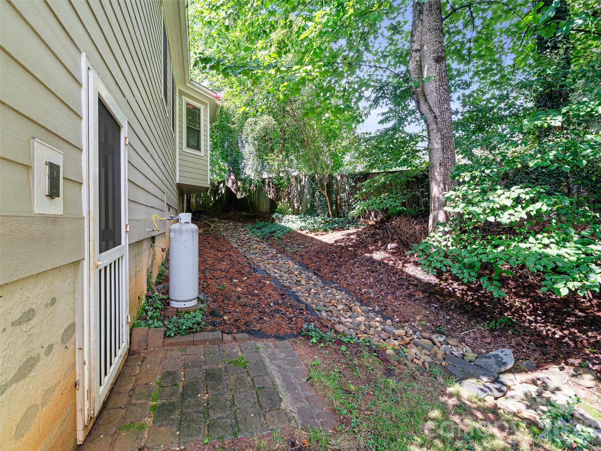 6 Oak Springs Drive — Arden