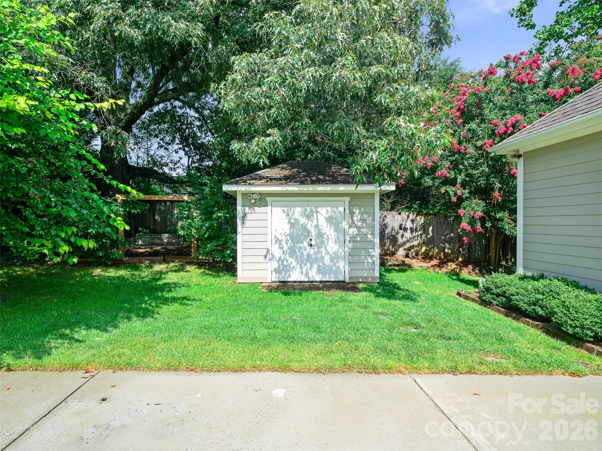 6 Oak Springs Drive — Arden