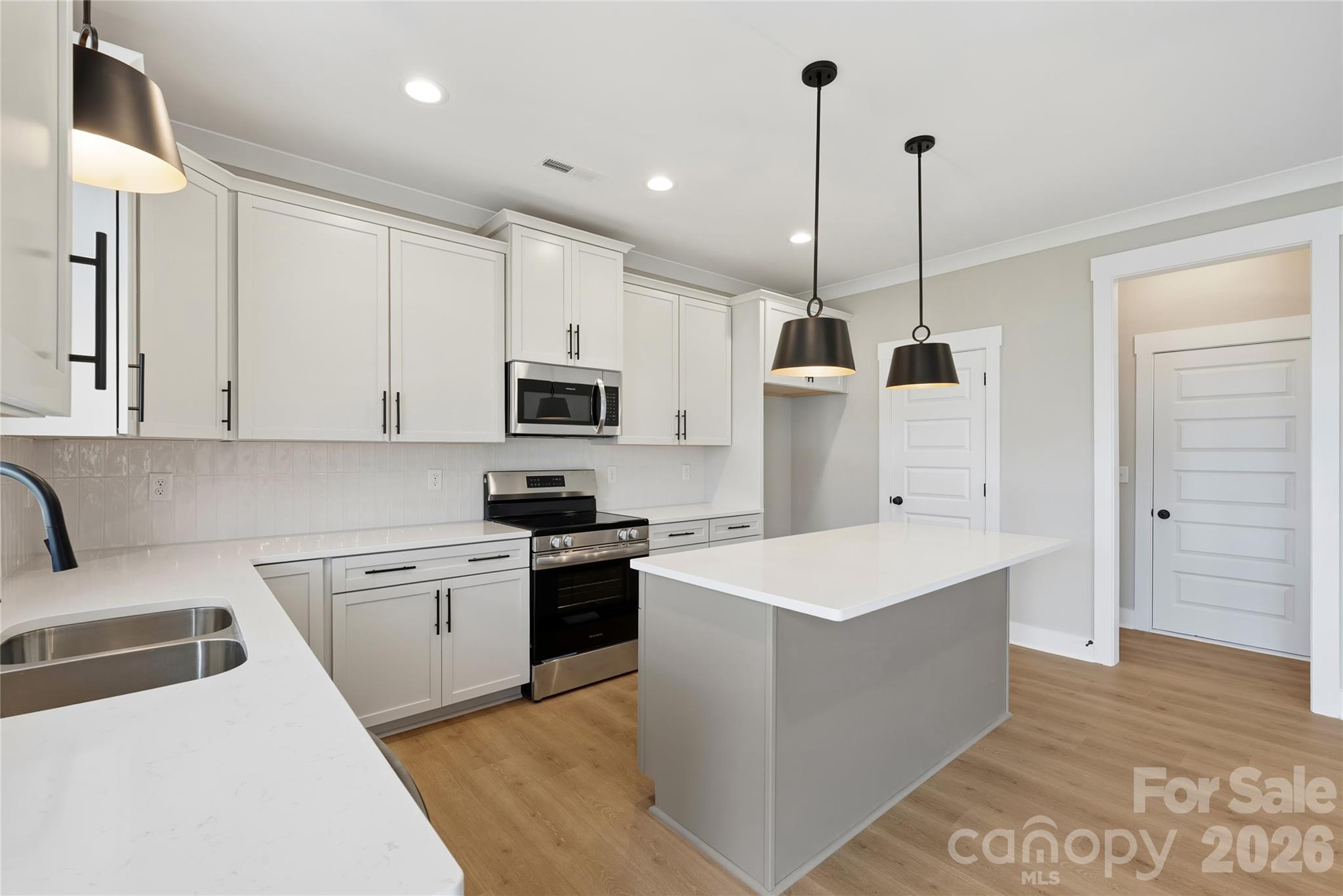 11591 Valley Oaks Lane — Stanfield