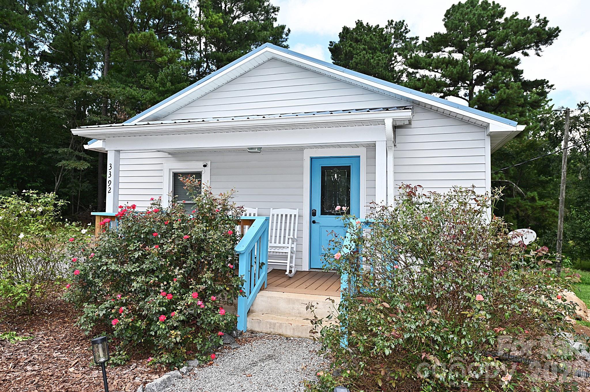 3392 Pearidge Road — Bostic