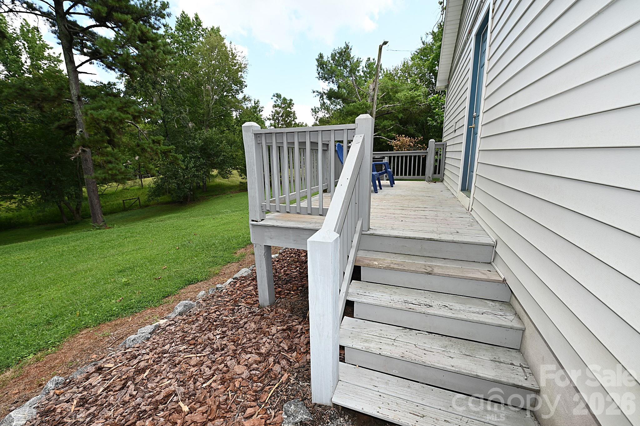 3392 Pearidge Road — Bostic