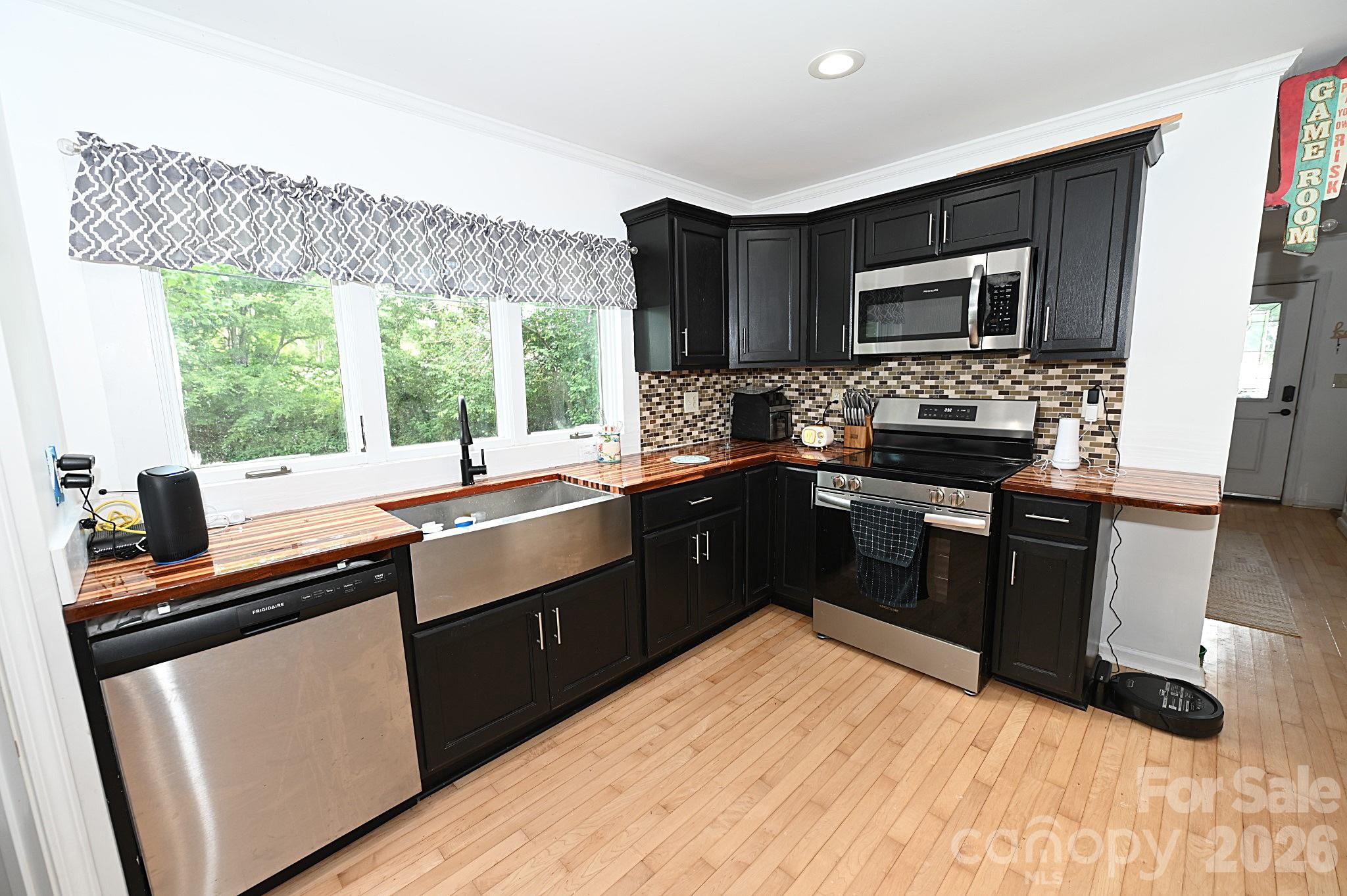 3392 Pearidge Road — Bostic