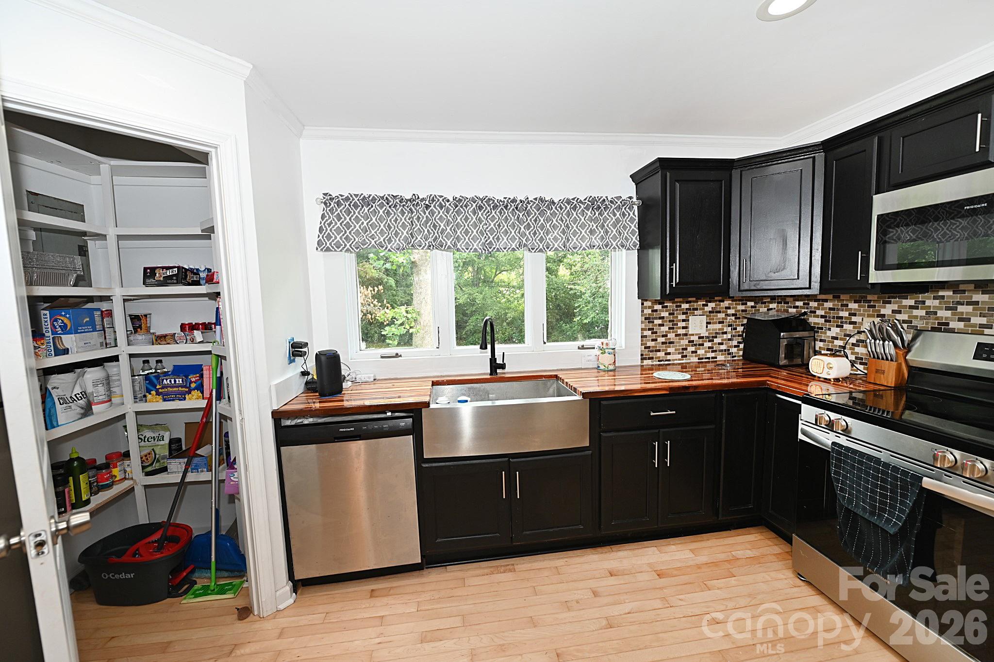 3392 Pearidge Road — Bostic
