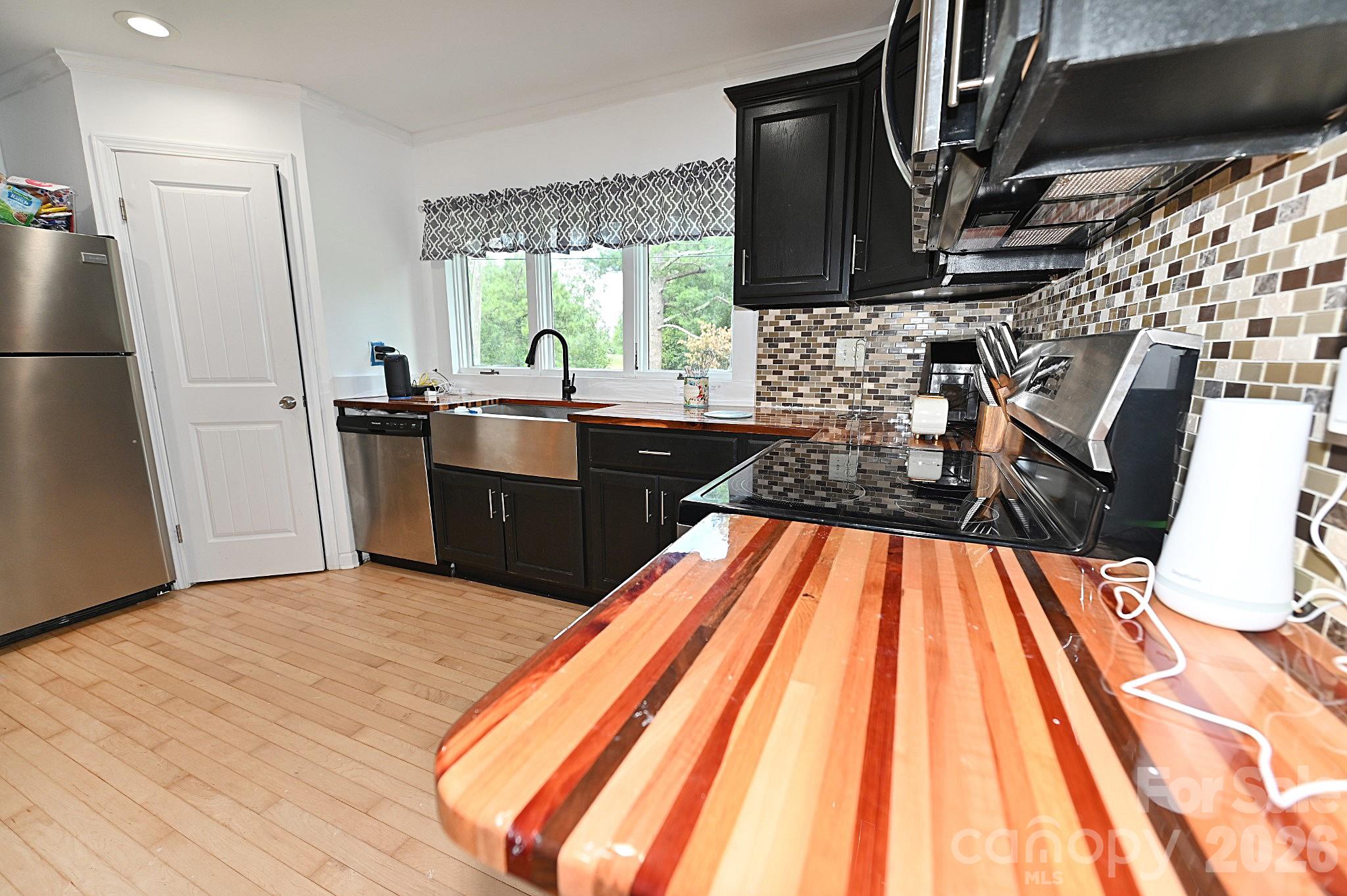 3392 Pearidge Road — Bostic