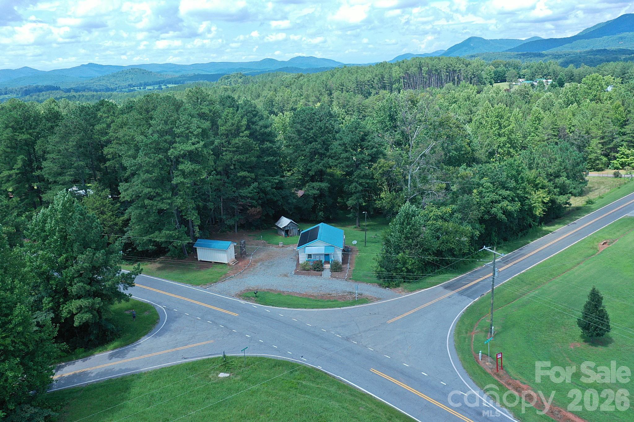 3392 Pearidge Road — Bostic