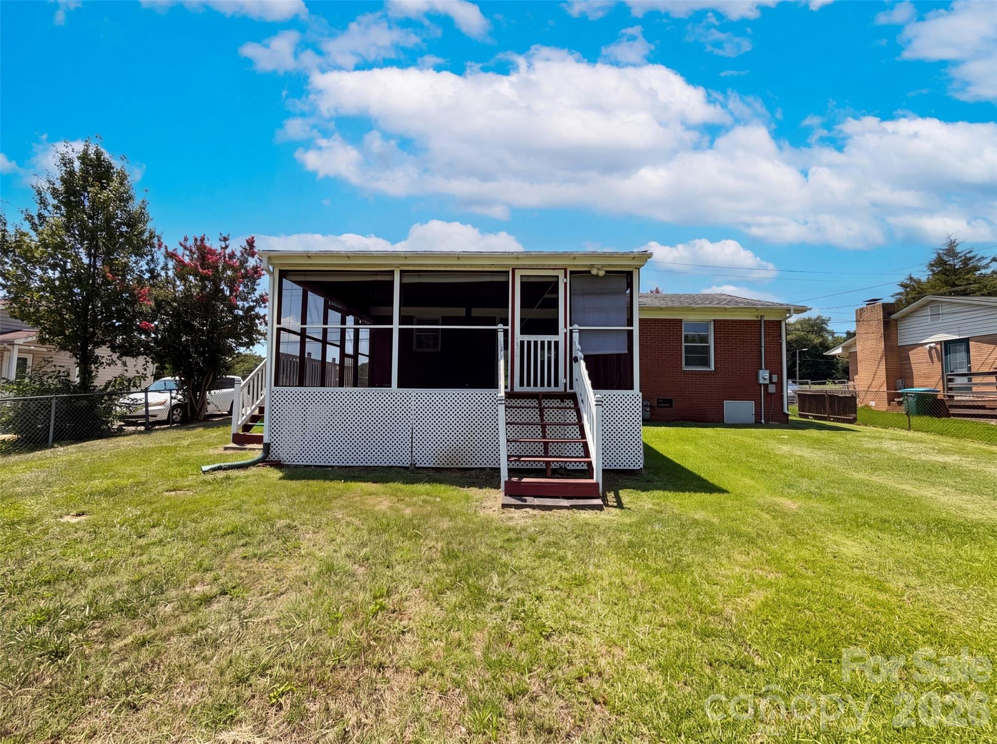 310 W Indiana Avenue — Bessemer City