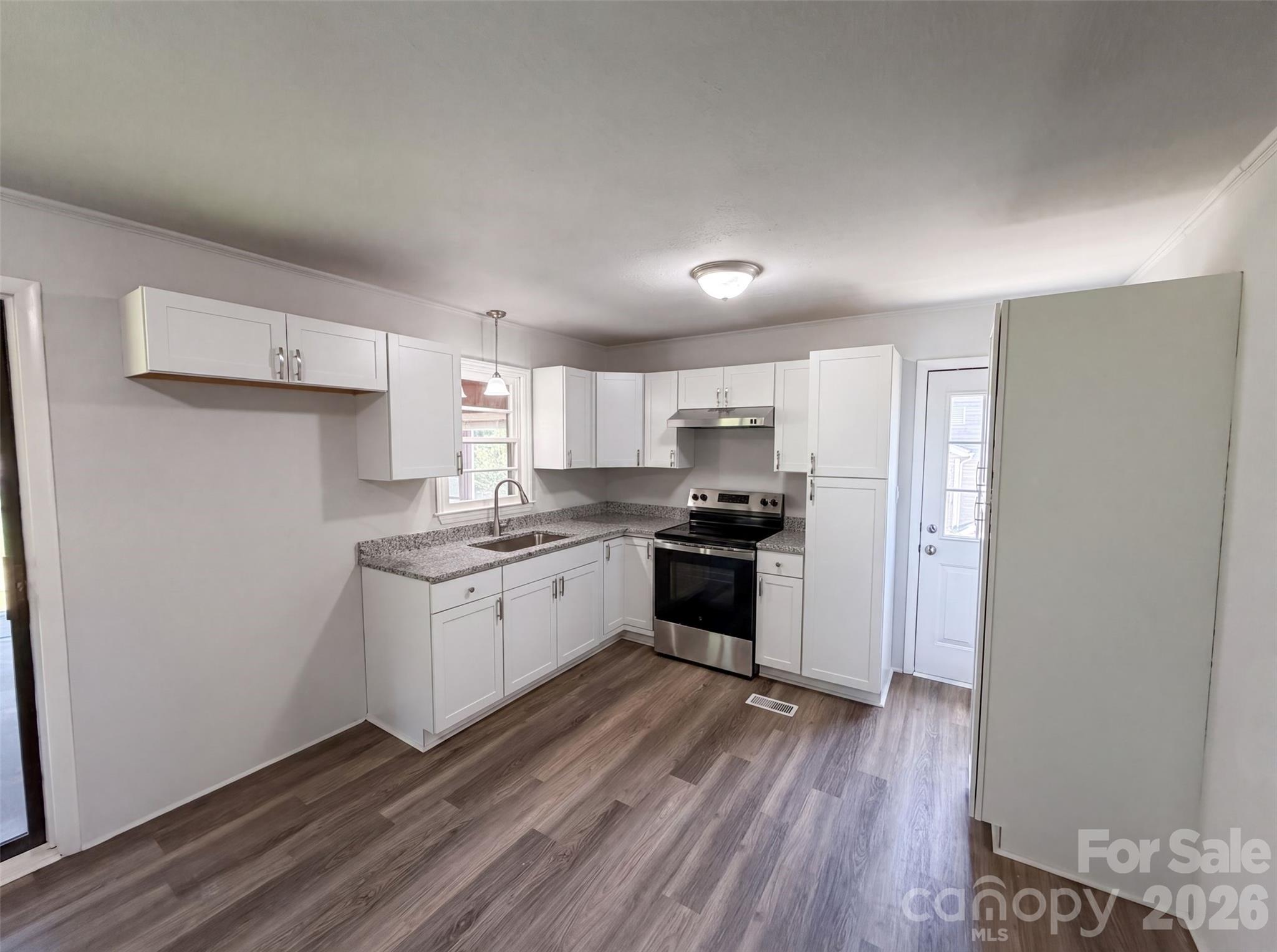 310 W Indiana Avenue — Bessemer City