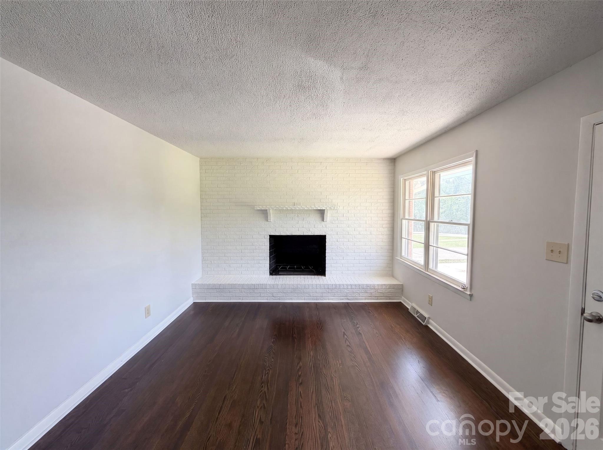 310 W Indiana Avenue — Bessemer City
