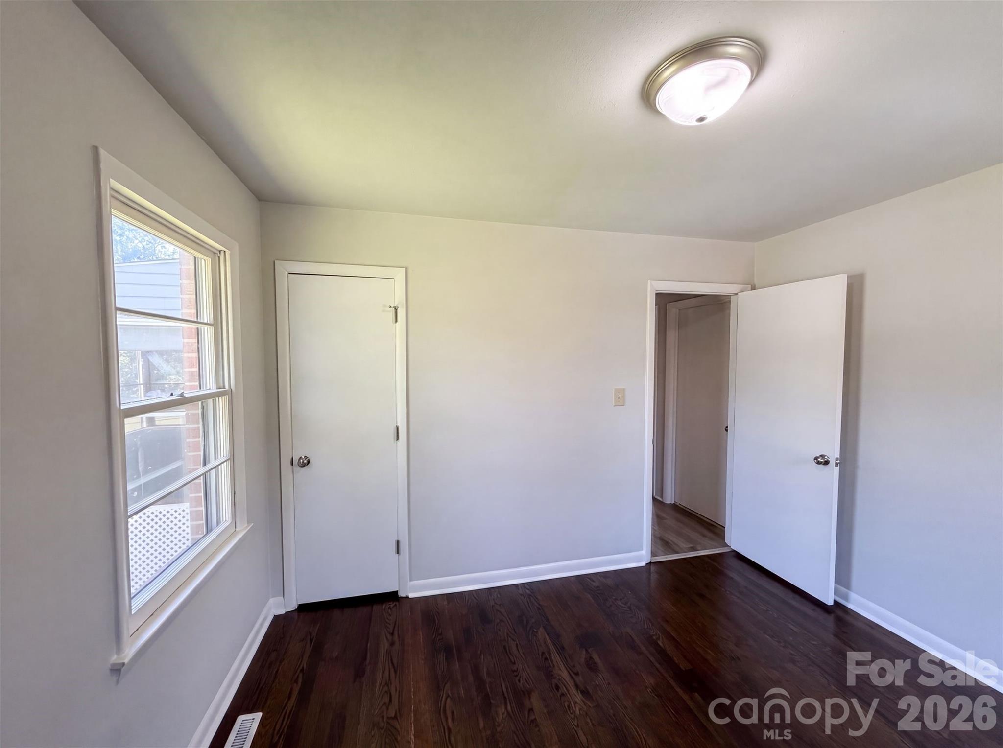 310 W Indiana Avenue — Bessemer City