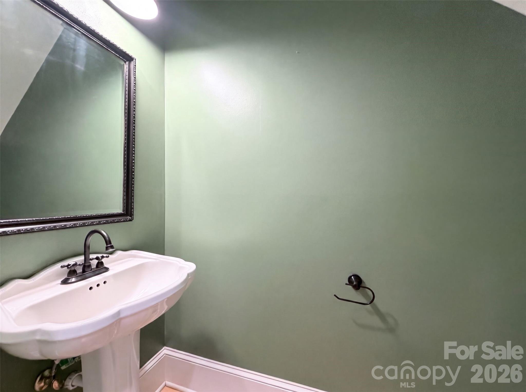 480 Robinson Road — Mooresville