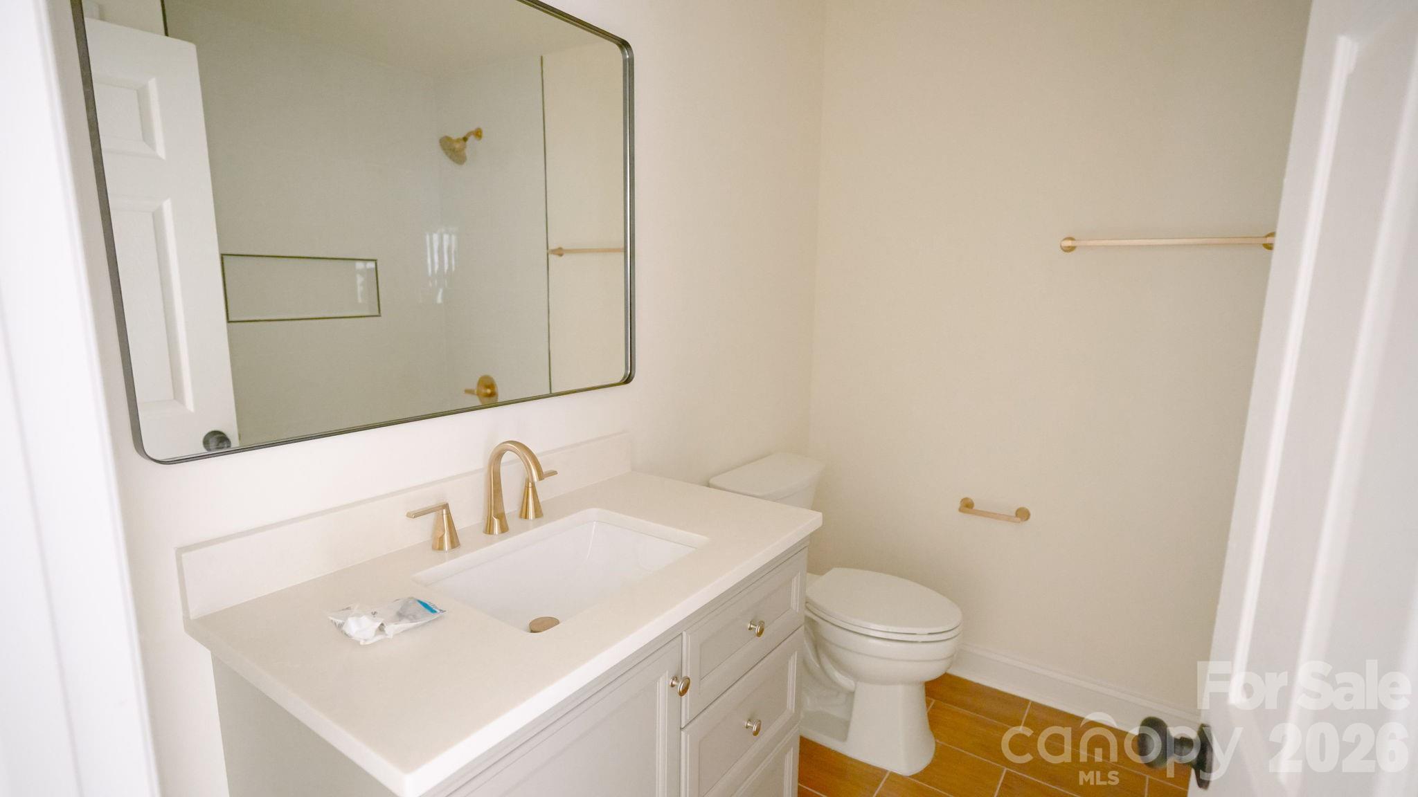 501-B Granby Circle — Charlotte