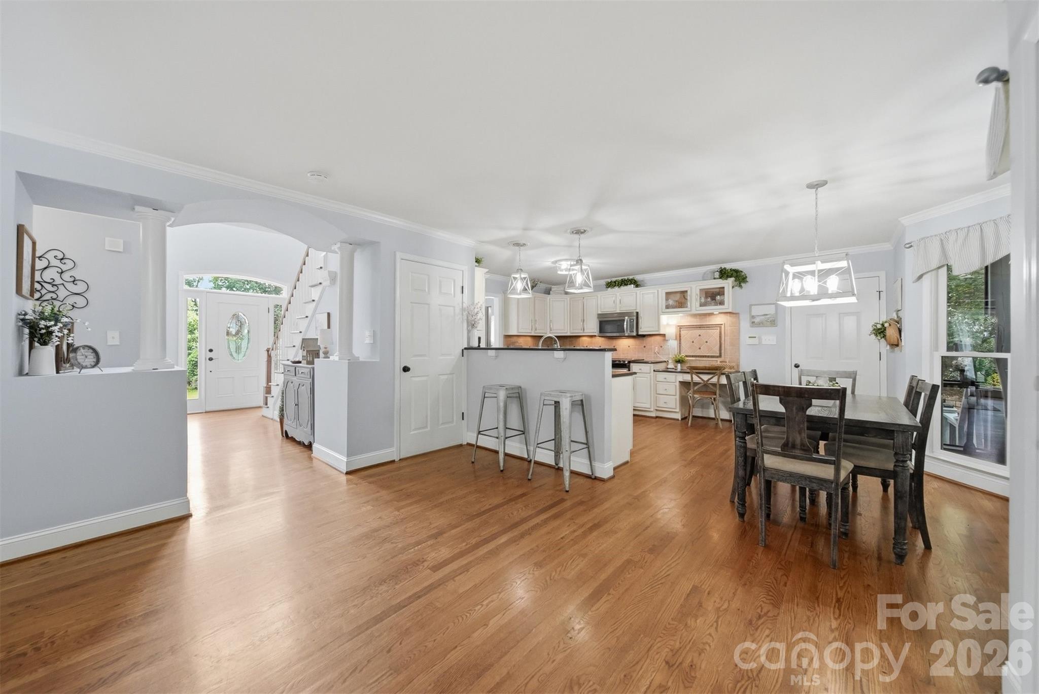 6253 Riviera Run Estates Drive — Hickory