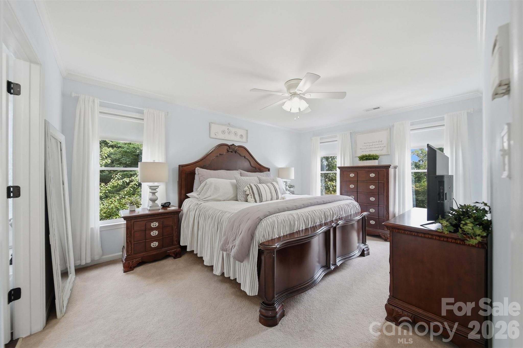 6253 Riviera Run Estates Drive — Hickory