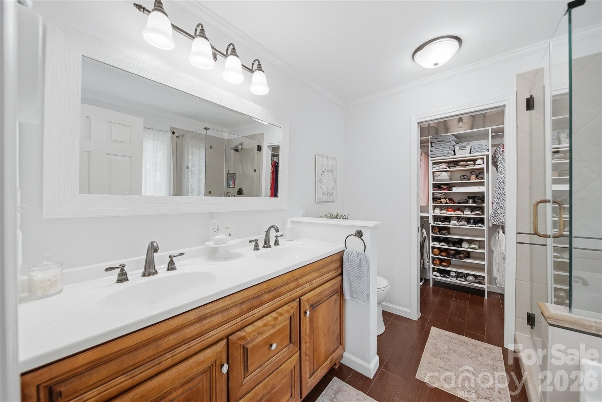 6253 Riviera Run Estates Drive — Hickory